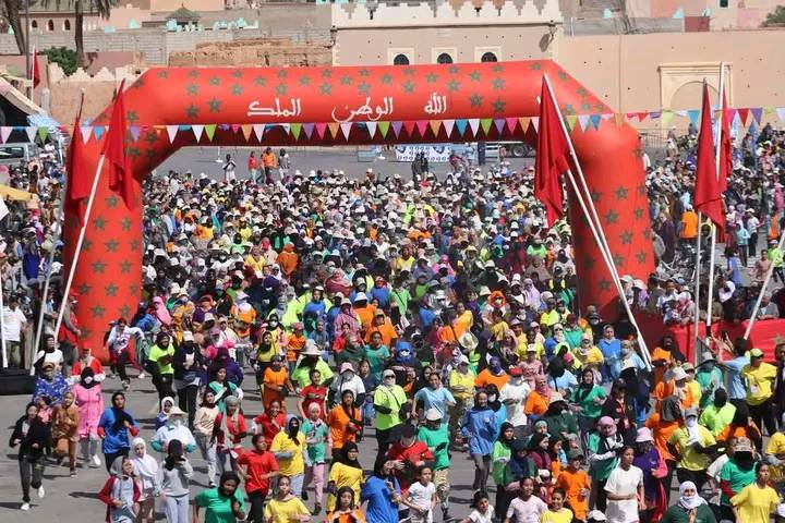 سباق بنون النسوة خطوات النصر النسائية.